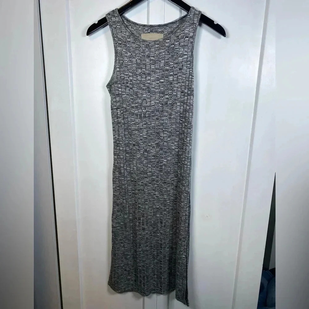 Harlow | Grey wide ribbed midi sleeveless dress - small